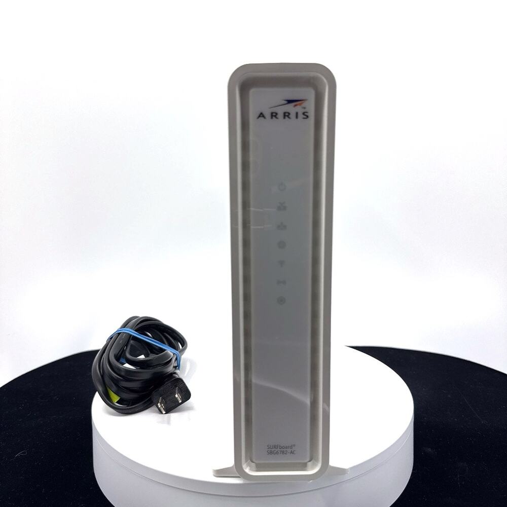 ARRIS SURFboard DOCSIS 3.0 Cable Modem Router - Picture 4 of 16